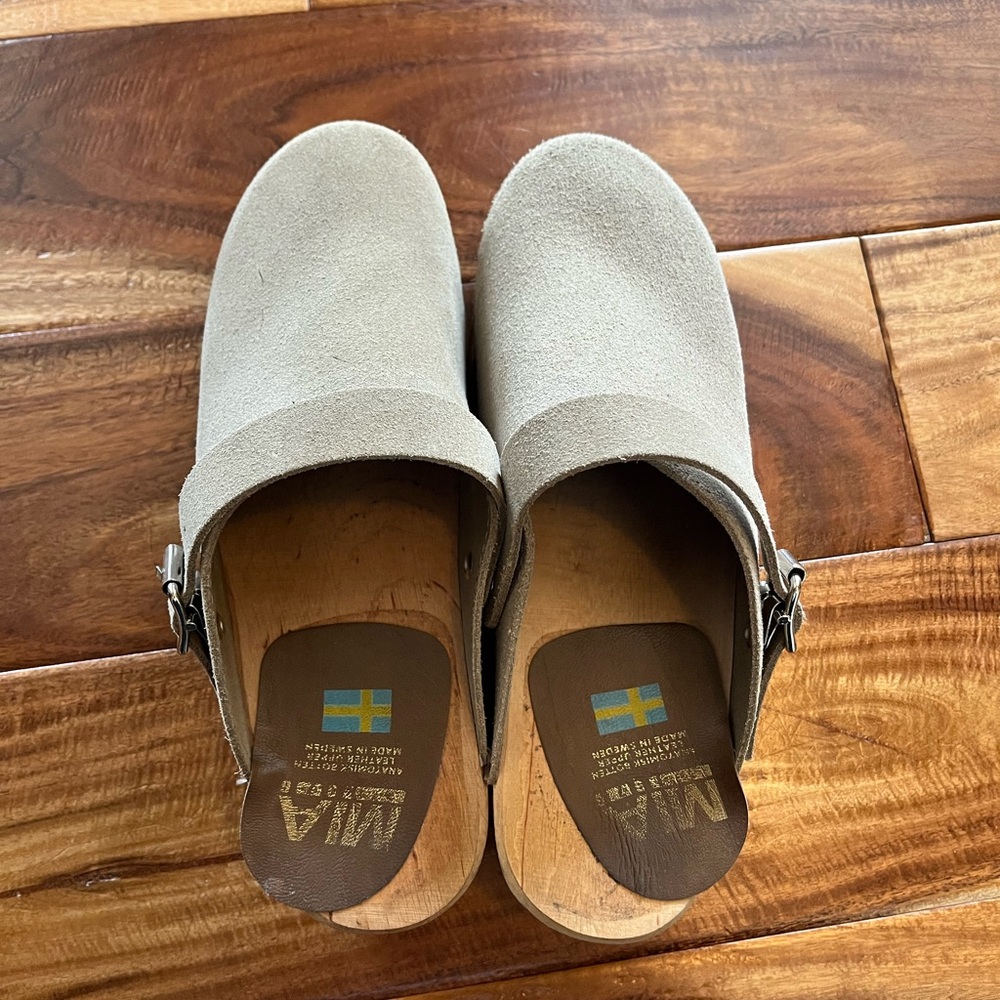 Mia Clogs size 40